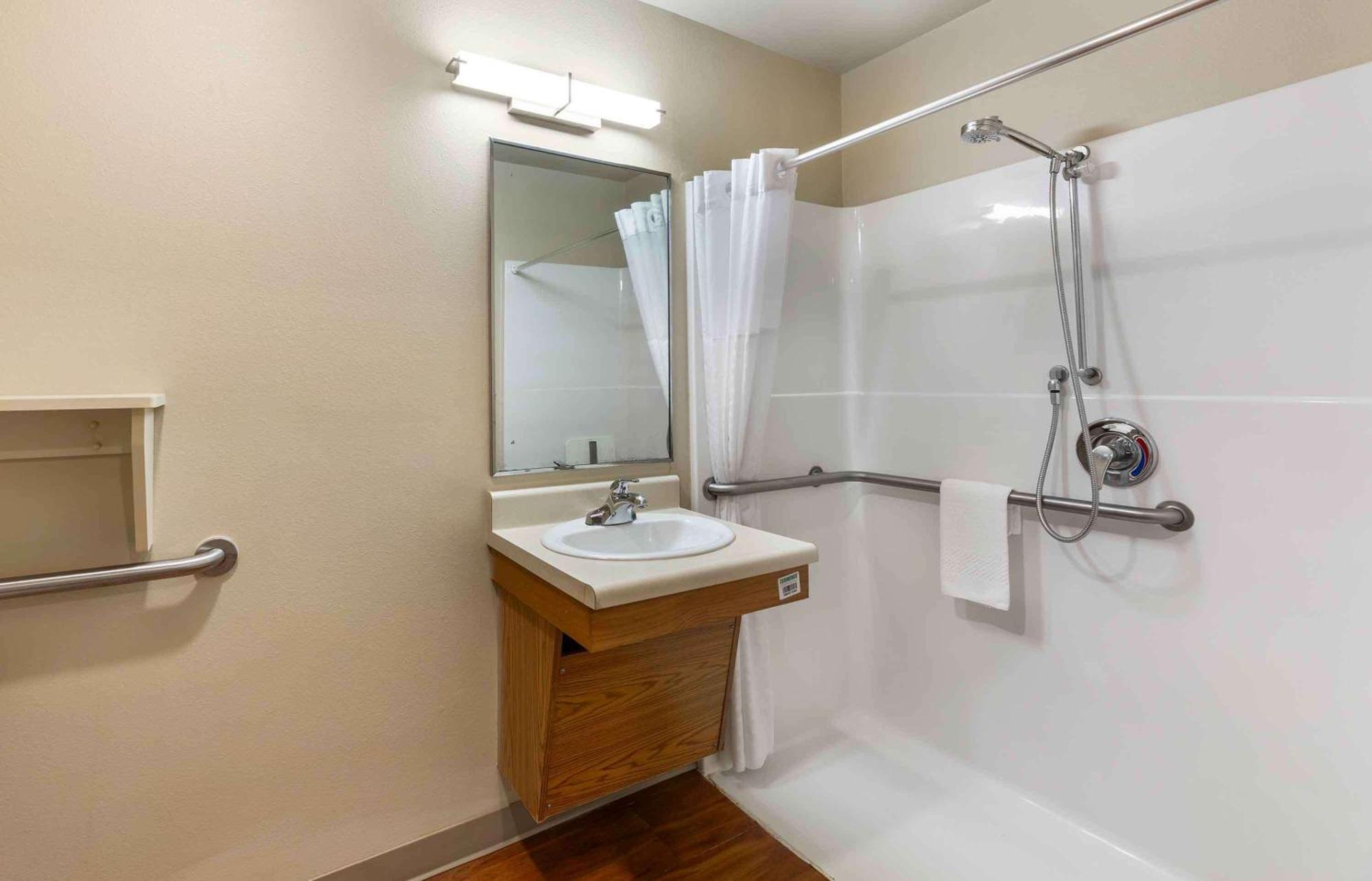 Extended Stay America Select Suites - Akron - South Portage Lakes Exterior foto